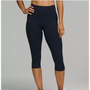 LuLuLemon Athletica Capri Leggings M